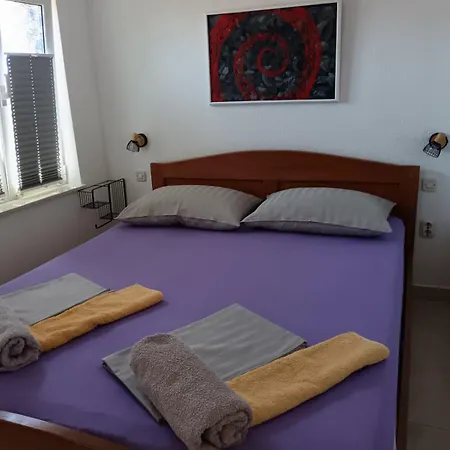 In With Balcony, Air Conditioning, Wi-fi, Dishwasher * ביוגראד נה מורו