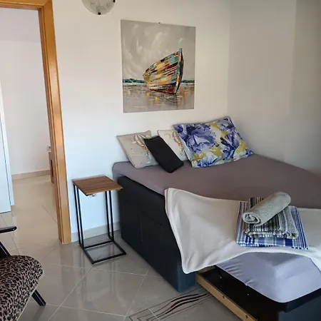 In With Balcony, Air Conditioning, Wi-fi, Dishwasher Apartment
