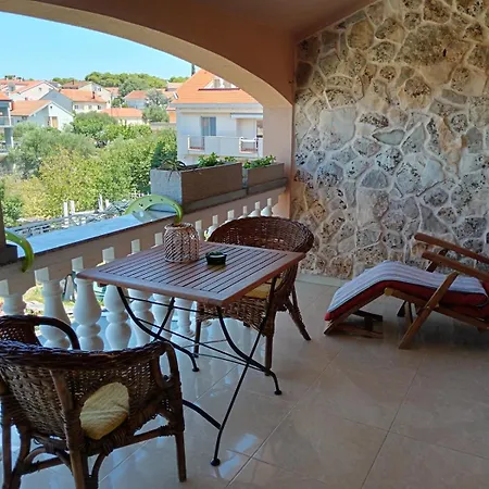 In With Balcony, Air Conditioning, Wi-fi, Dishwasher Biograd Na Moru