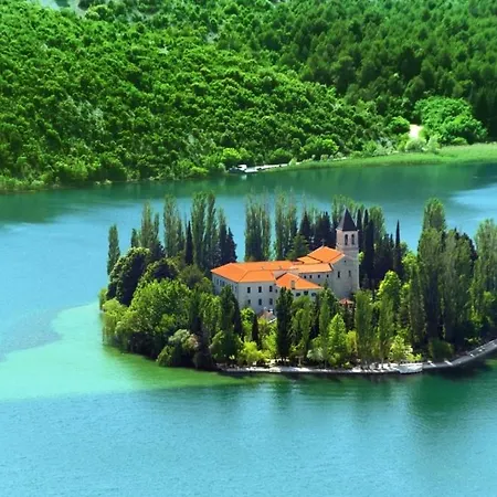 In With Balcony, Air Conditioning, Wi-fi, Dishwasher شقة بيوغْغاد نا موغو