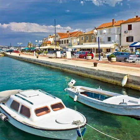 In With Balcony, Air Conditioning, Wi-fi, Dishwasher