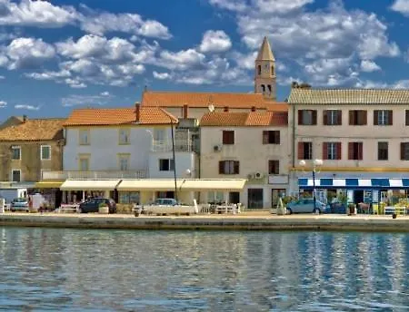 In With Balcony, Air Conditioning, Wi-fi, Dishwasher