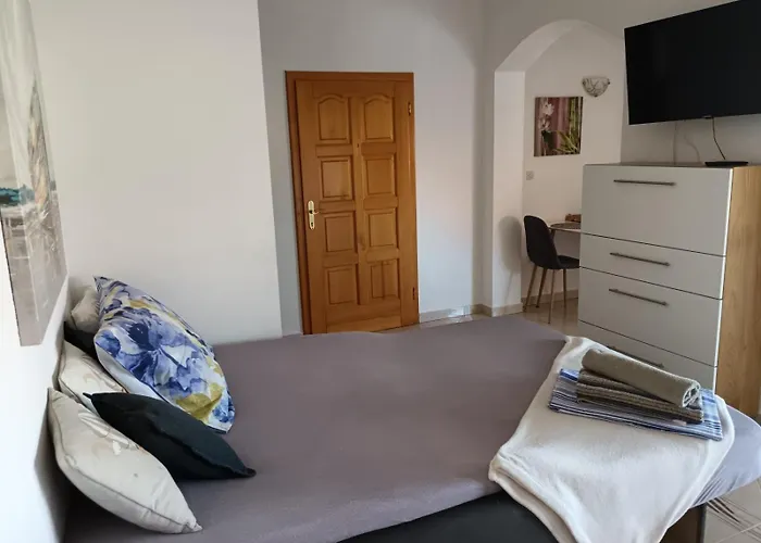 In With Balcony, Air Conditioning, Wi-fi, Dishwasher Biograd Na Moru